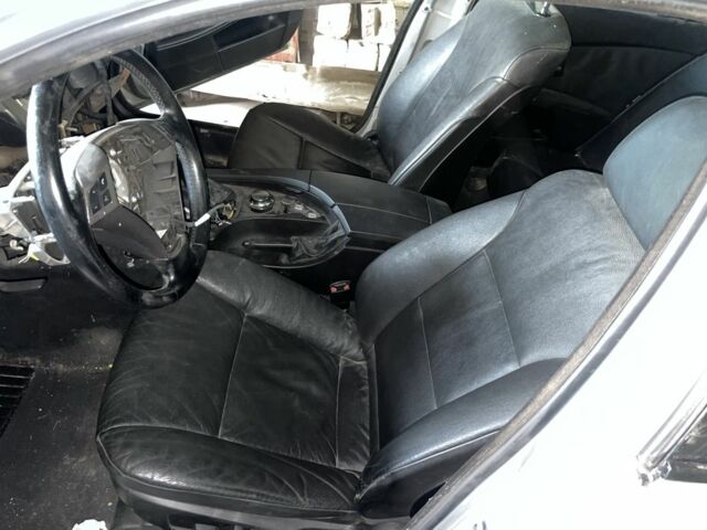 Серый БМВ 5 Серия, объемом двигателя 2.5 л и пробегом 200 тыс. км за 1500 $, фото 11 на Automoto.ua