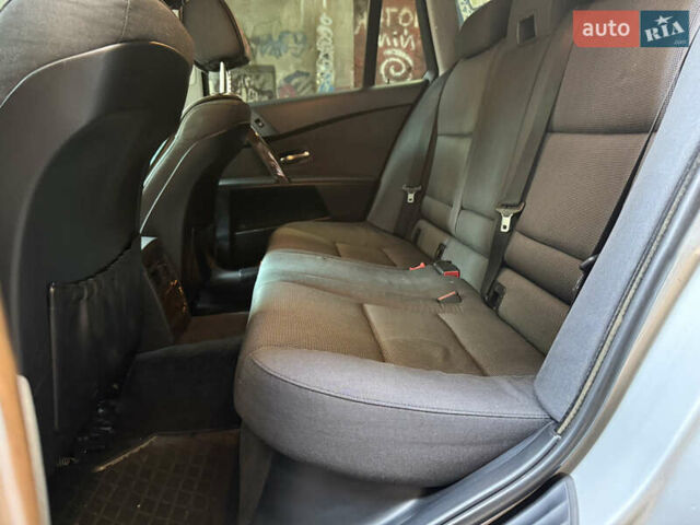 Серый БМВ 5 Серия, объемом двигателя 2.5 л и пробегом 350 тыс. км за 6500 $, фото 13 на Automoto.ua