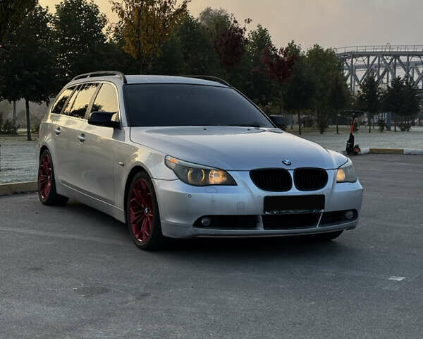 Серый БМВ 5 Серия, объемом двигателя 3 л и пробегом 343 тыс. км за 8400 $, фото 2 на Automoto.ua