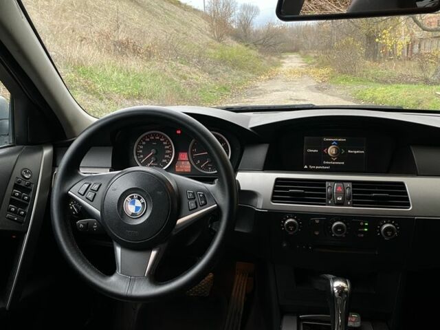 Серый БМВ 5 Серия, объемом двигателя 3 л и пробегом 360 тыс. км за 4900 $, фото 14 на Automoto.ua