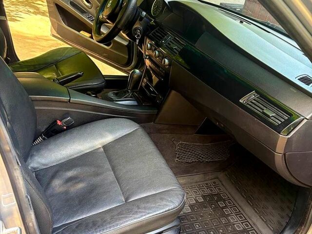 Серый БМВ 5 Серия, объемом двигателя 3 л и пробегом 400 тыс. км за 7999 $, фото 8 на Automoto.ua