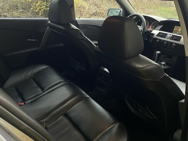 Серый БМВ 5 Серия, объемом двигателя 3 л и пробегом 360 тыс. км за 4900 $, фото 12 на Automoto.ua