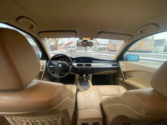 Серый БМВ 5 Серия, объемом двигателя 2.5 л и пробегом 330 тыс. км за 3100 $, фото 9 на Automoto.ua