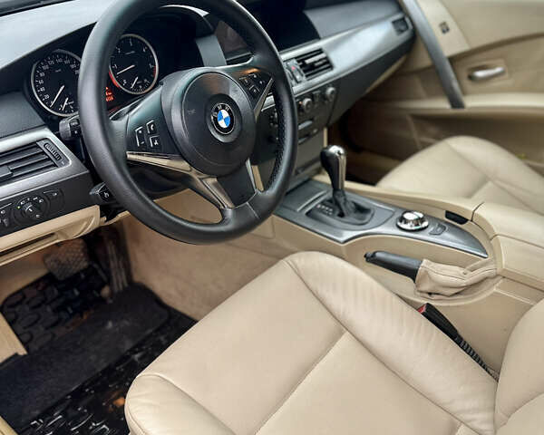 Серый БМВ 5 Серия, объемом двигателя 2.5 л и пробегом 336 тыс. км за 6999 $, фото 7 на Automoto.ua