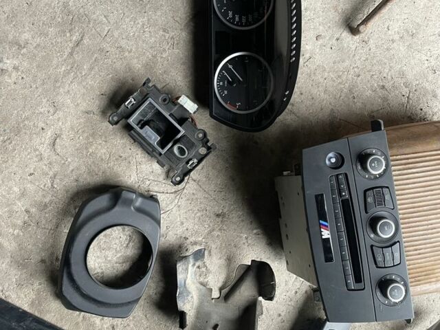 Сірий БМВ 5 Серія, об'ємом двигуна 2.5 л та пробігом 200 тис. км за 1500 $, фото 16 на Automoto.ua