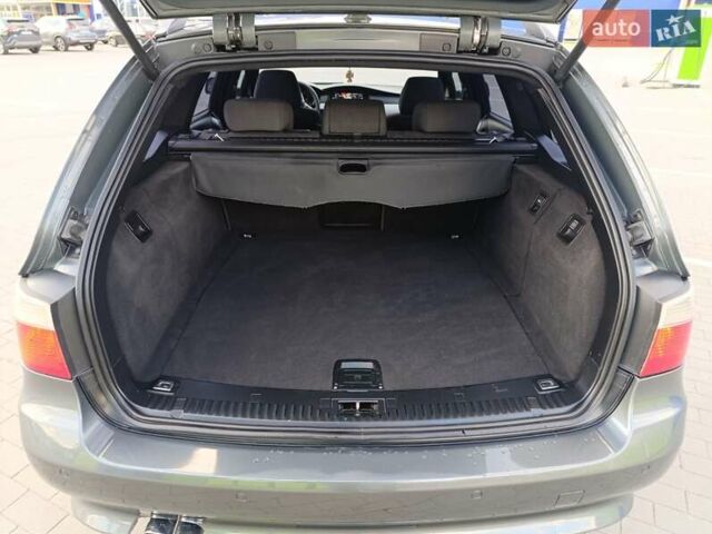 Серый БМВ 5 Серия, объемом двигателя 2.5 л и пробегом 350 тыс. км за 9100 $, фото 19 на Automoto.ua