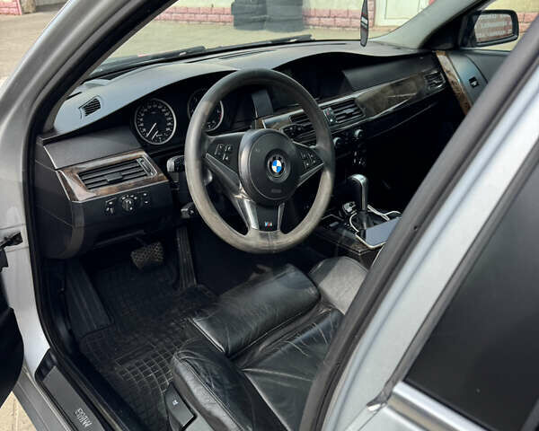 Серый БМВ 5 Серия, объемом двигателя 2.5 л и пробегом 355 тыс. км за 5299 $, фото 4 на Automoto.ua