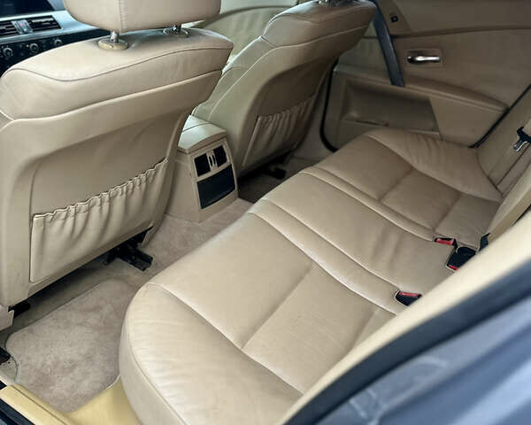 Серый БМВ 5 Серия, объемом двигателя 2.5 л и пробегом 336 тыс. км за 6999 $, фото 11 на Automoto.ua