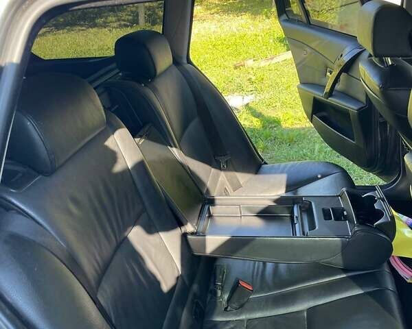 Серый БМВ 5 Серия, объемом двигателя 2.99 л и пробегом 323 тыс. км за 8500 $, фото 11 на Automoto.ua