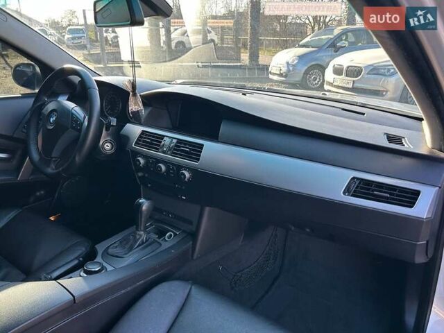 Сірий БМВ 5 Серія, об'ємом двигуна 3 л та пробігом 261 тис. км за 8700 $, фото 34 на Automoto.ua
