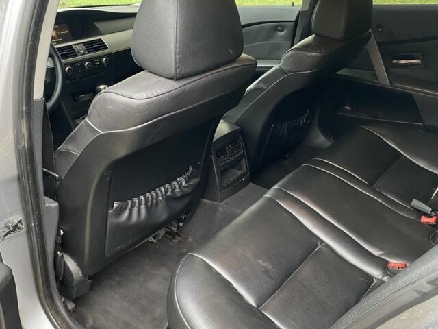 Серый БМВ 5 Серия, объемом двигателя 3 л и пробегом 300 тыс. км за 4900 $, фото 7 на Automoto.ua