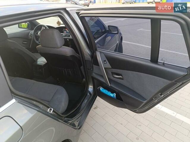 Серый БМВ 5 Серия, объемом двигателя 2.5 л и пробегом 350 тыс. км за 9100 $, фото 25 на Automoto.ua