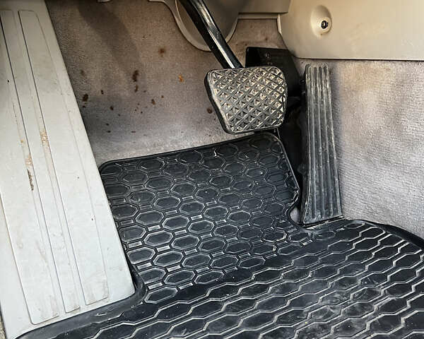Сірий БМВ 5 Серія, об'ємом двигуна 2.5 л та пробігом 314 тис. км за 7250 $, фото 39 на Automoto.ua