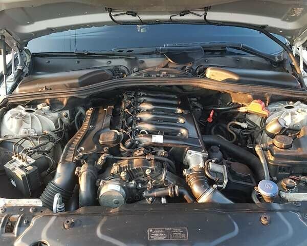 Серый БМВ 5 Серия, объемом двигателя 2.5 л и пробегом 393 тыс. км за 7000 $, фото 9 на Automoto.ua