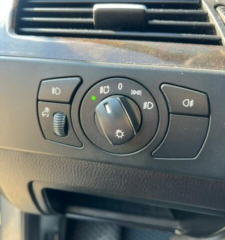 Серый БМВ 5 Серия, объемом двигателя 3 л и пробегом 413 тыс. км за 8300 $, фото 17 на Automoto.ua