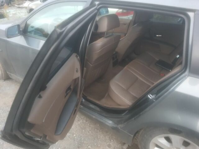 Серый БМВ 5 Серия, объемом двигателя 2.5 л и пробегом 360 тыс. км за 3000 $, фото 3 на Automoto.ua