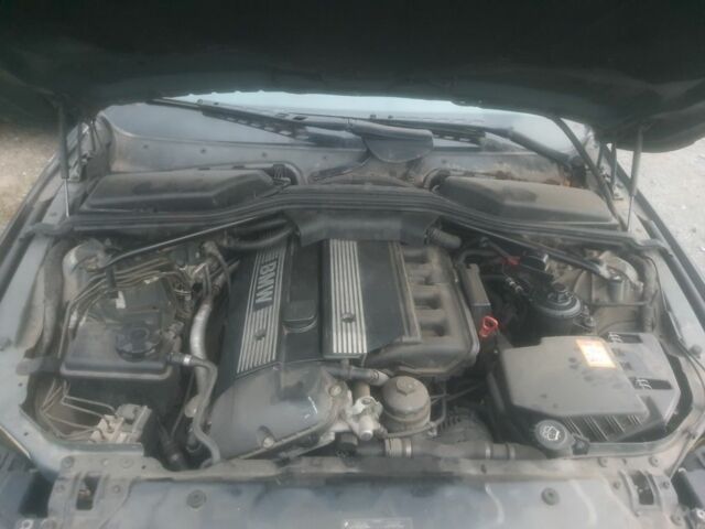 Серый БМВ 5 Серия, объемом двигателя 2.5 л и пробегом 360 тыс. км за 3000 $, фото 6 на Automoto.ua