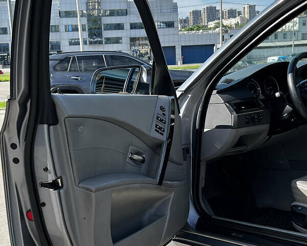 Сірий БМВ 5 Серія, об'ємом двигуна 2.5 л та пробігом 314 тис. км за 7250 $, фото 8 на Automoto.ua