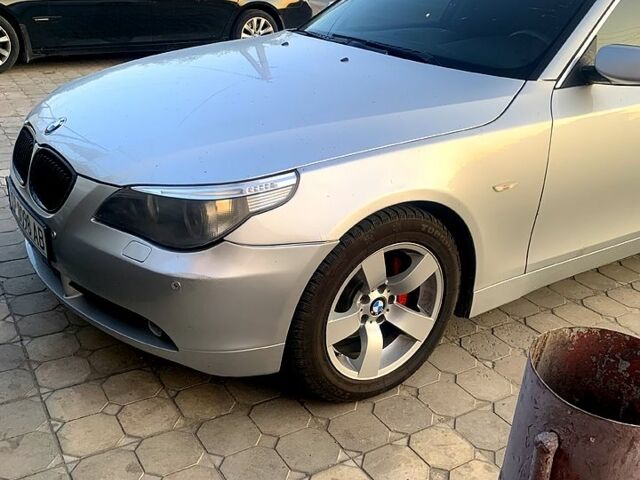 Серый БМВ 5 Серия, объемом двигателя 3 л и пробегом 420 тыс. км за 7500 $, фото 3 на Automoto.ua