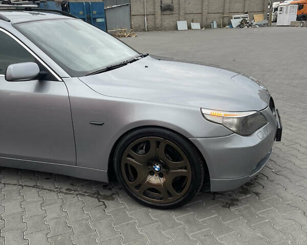 Сірий БМВ 5 Серія, об'ємом двигуна 3 л та пробігом 500 тис. км за 12000 $, фото 4 на Automoto.ua