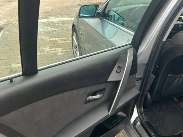 Серый БМВ 5 Серия, объемом двигателя 2.5 л и пробегом 300 тыс. км за 3600 $, фото 5 на Automoto.ua