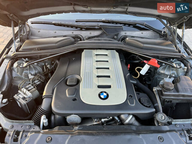 Серый БМВ 5 Серия, объемом двигателя 2.5 л и пробегом 305 тыс. км за 6800 $, фото 9 на Automoto.ua