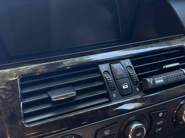 Серый БМВ 5 Серия, объемом двигателя 3 л и пробегом 294 тыс. км за 8300 $, фото 10 на Automoto.ua