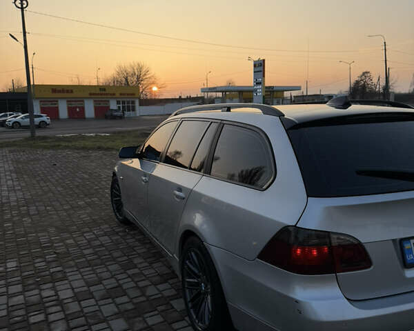 Серый БМВ 5 Серия, объемом двигателя 2.5 л и пробегом 371 тыс. км за 7999 $, фото 4 на Automoto.ua