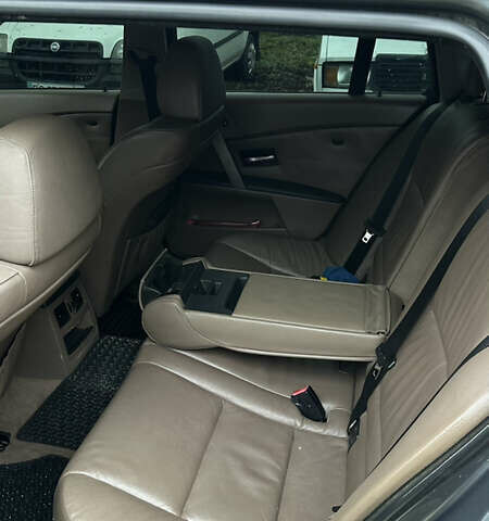 Сірий БМВ 5 Серія, об'ємом двигуна 3 л та пробігом 356 тис. км за 8900 $, фото 11 на Automoto.ua