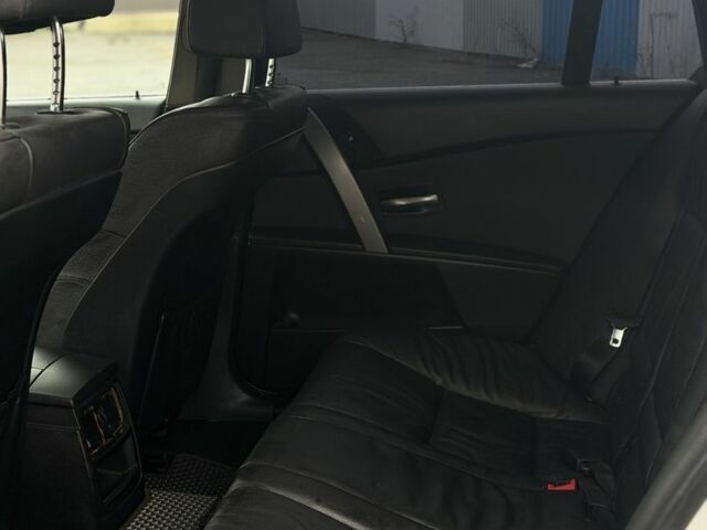 Серый БМВ 5 Серия, объемом двигателя 2.5 л и пробегом 460 тыс. км за 3750 $, фото 16 на Automoto.ua