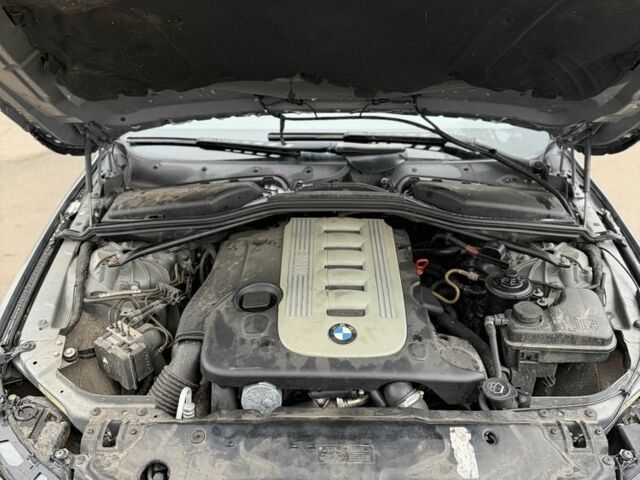 Сірий БМВ 5 Серія, об'ємом двигуна 3 л та пробігом 350 тис. км за 4700 $, фото 16 на Automoto.ua