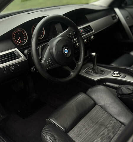 Серый БМВ 5 Серия, объемом двигателя 2.5 л и пробегом 310 тыс. км за 7500 $, фото 18 на Automoto.ua