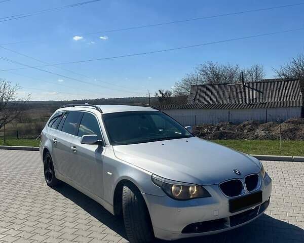 Серый БМВ 5 Серия, объемом двигателя 3 л и пробегом 300 тыс. км за 2999 $, фото 2 на Automoto.ua