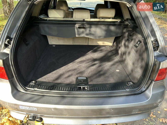 Серый БМВ 5 Серия, объемом двигателя 2.5 л и пробегом 449 тыс. км за 7000 $, фото 17 на Automoto.ua