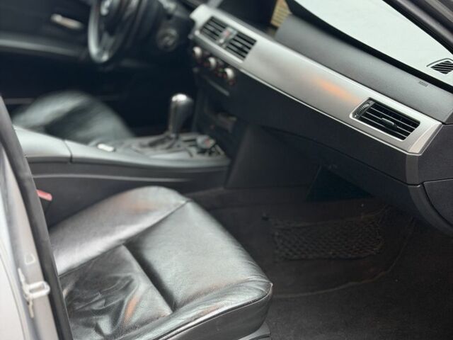 Сірий БМВ 5 Серія, об'ємом двигуна 3 л та пробігом 350 тис. км за 4700 $, фото 11 на Automoto.ua