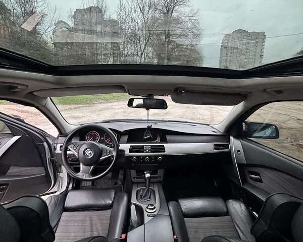 Серый БМВ 5 Серия, объемом двигателя 2.5 л и пробегом 400 тыс. км за 7300 $, фото 9 на Automoto.ua