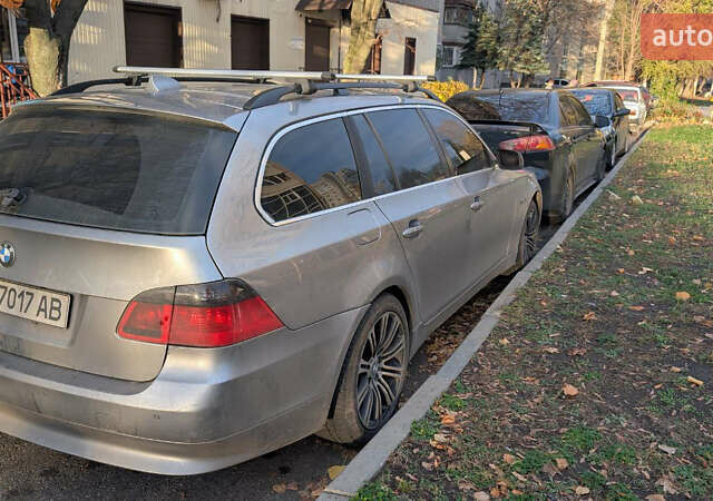 Серый БМВ 5 Серия, объемом двигателя 2.99 л и пробегом 428 тыс. км за 9800 $, фото 5 на Automoto.ua