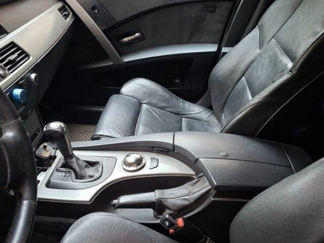 Серый БМВ 5 Серия, объемом двигателя 2.5 л и пробегом 500 тыс. км за 3800 $, фото 5 на Automoto.ua