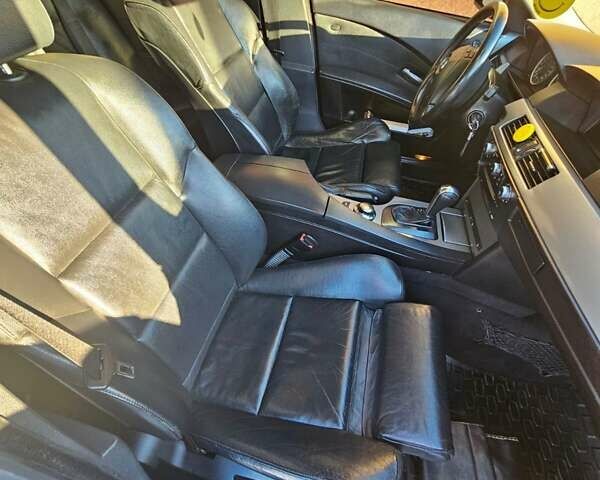 Серый БМВ 5 Серия, объемом двигателя 2.99 л и пробегом 300 тыс. км за 8700 $, фото 7 на Automoto.ua