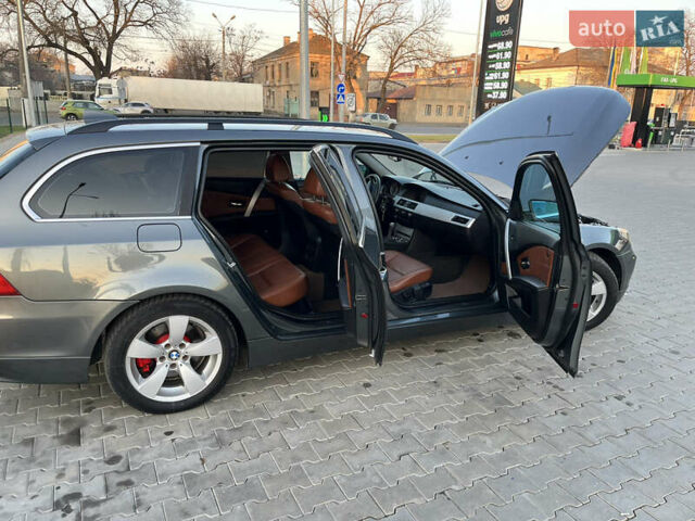 Серый БМВ 5 Серия, объемом двигателя 2.5 л и пробегом 305 тыс. км за 6800 $, фото 5 на Automoto.ua