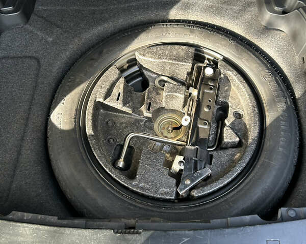 Серый БМВ 5 Серия, объемом двигателя 2.5 л и пробегом 449 тыс. км за 7000 $, фото 14 на Automoto.ua