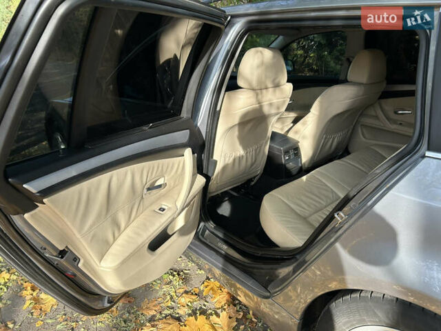 Серый БМВ 5 Серия, объемом двигателя 2.5 л и пробегом 449 тыс. км за 7000 $, фото 7 на Automoto.ua