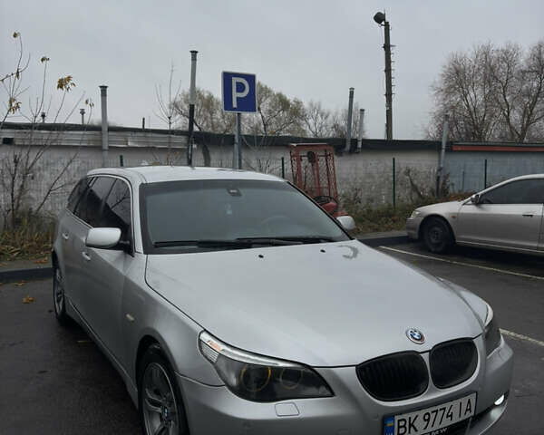 Серый БМВ 5 Серия, объемом двигателя 2.5 л и пробегом 260 тыс. км за 7999 $, фото 1 на Automoto.ua