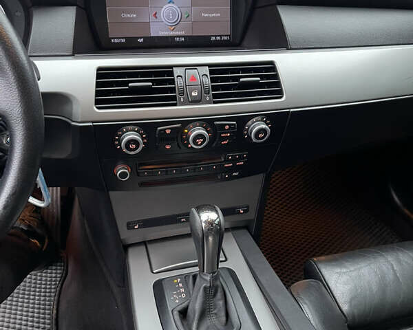 Сірий БМВ 5 Серія, об'ємом двигуна 3 л та пробігом 500 тис. км за 12000 $, фото 22 на Automoto.ua