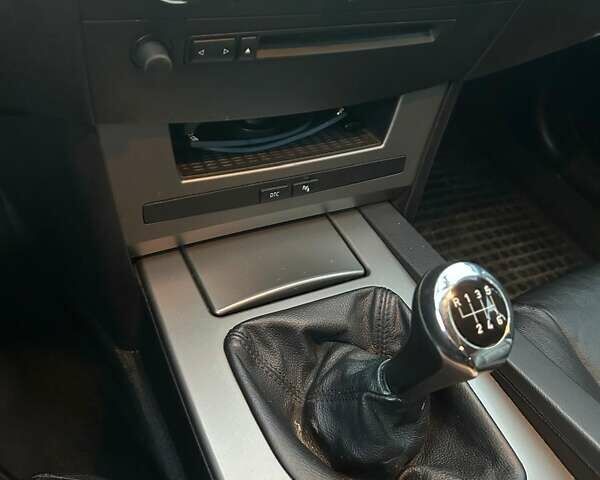 Серый БМВ 5 Серия, объемом двигателя 2.5 л и пробегом 298 тыс. км за 8300 $, фото 24 на Automoto.ua