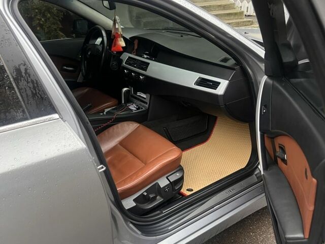 Серый БМВ 5 Серия, объемом двигателя 2 л и пробегом 480 тыс. км за 6500 $, фото 5 на Automoto.ua