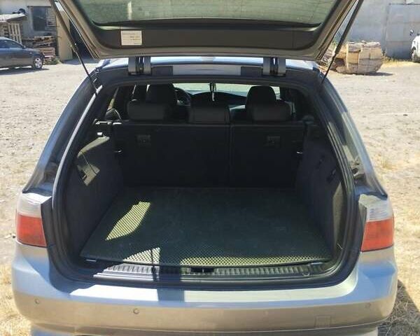 Серый БМВ 5 Серия, объемом двигателя 2.5 л и пробегом 368 тыс. км за 8700 $, фото 5 на Automoto.ua