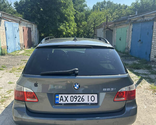 Серый БМВ 5 Серия, объемом двигателя 2.5 л и пробегом 250 тыс. км за 6500 $, фото 3 на Automoto.ua