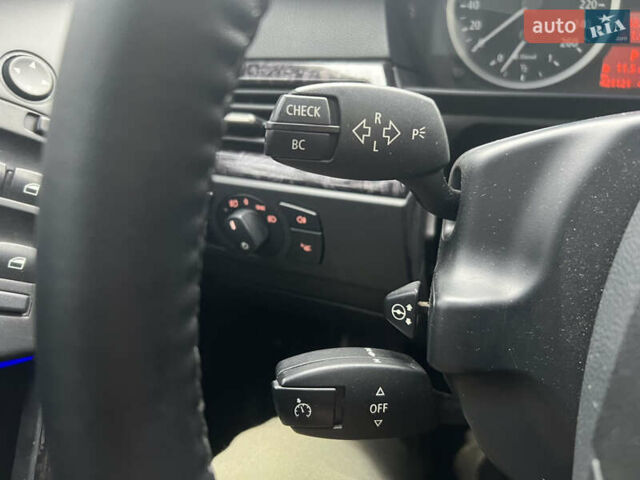 Серый БМВ 5 Серия, объемом двигателя 2.99 л и пробегом 421 тыс. км за 11500 $, фото 10 на Automoto.ua