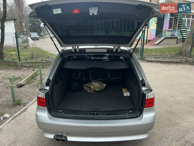 Серый БМВ 5 Серия, объемом двигателя 2.99 л и пробегом 421 тыс. км за 11500 $, фото 17 на Automoto.ua